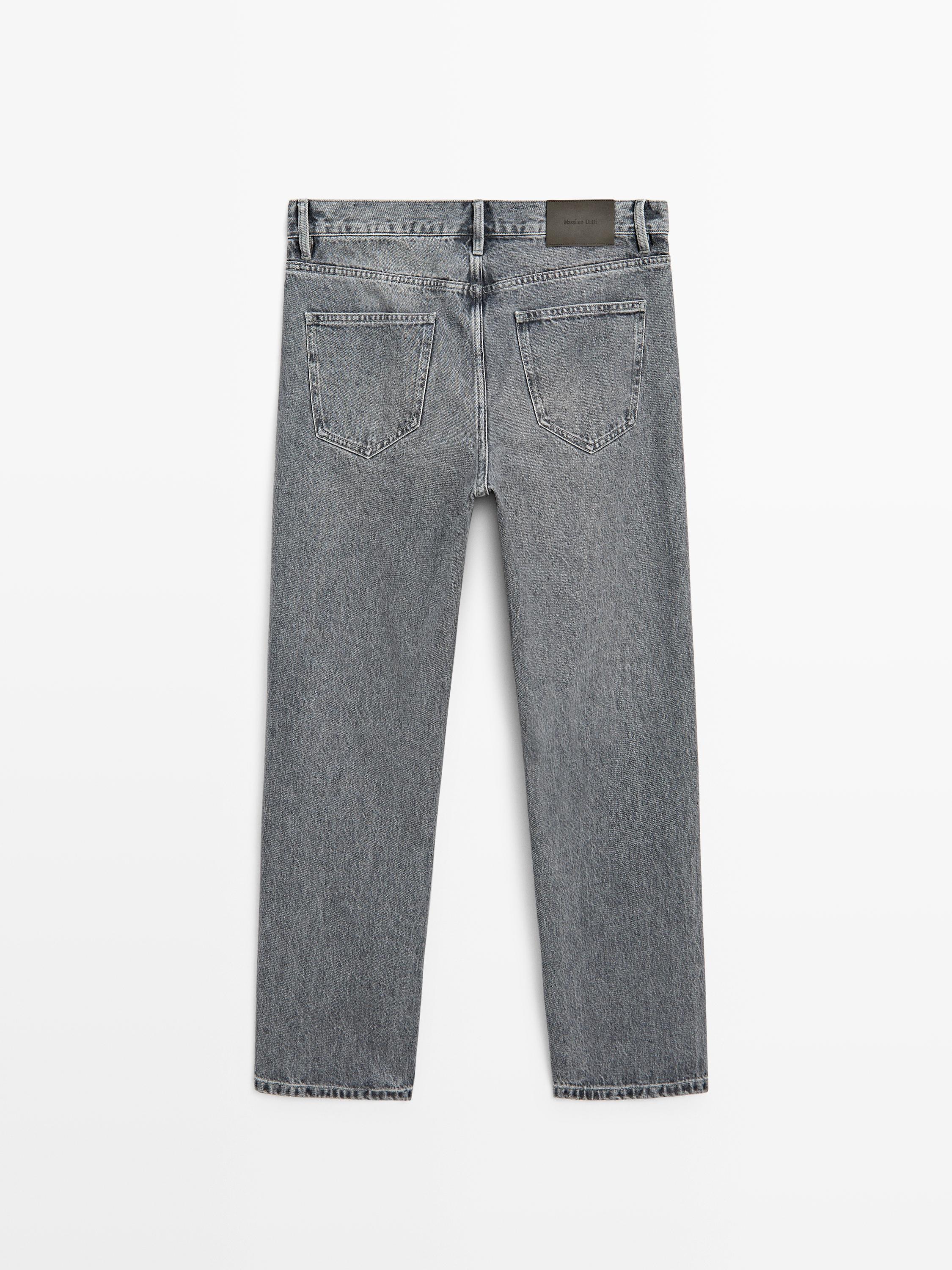 Straight-leg jeans